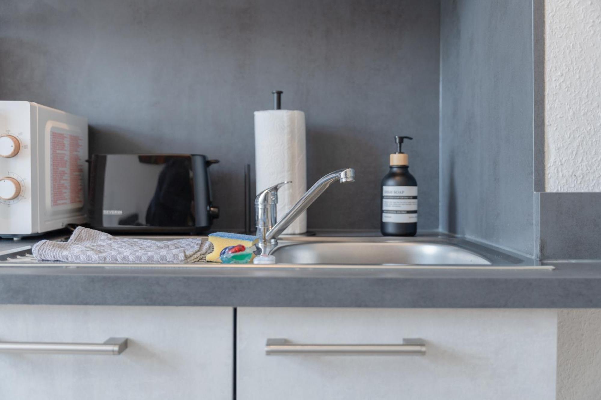 Modernes Apartment In Top Lage Komfortabel Eingerichtet Mit Arbeitsplatz Und Kueche - Geibelsuite Hannover Ngoại thất bức ảnh