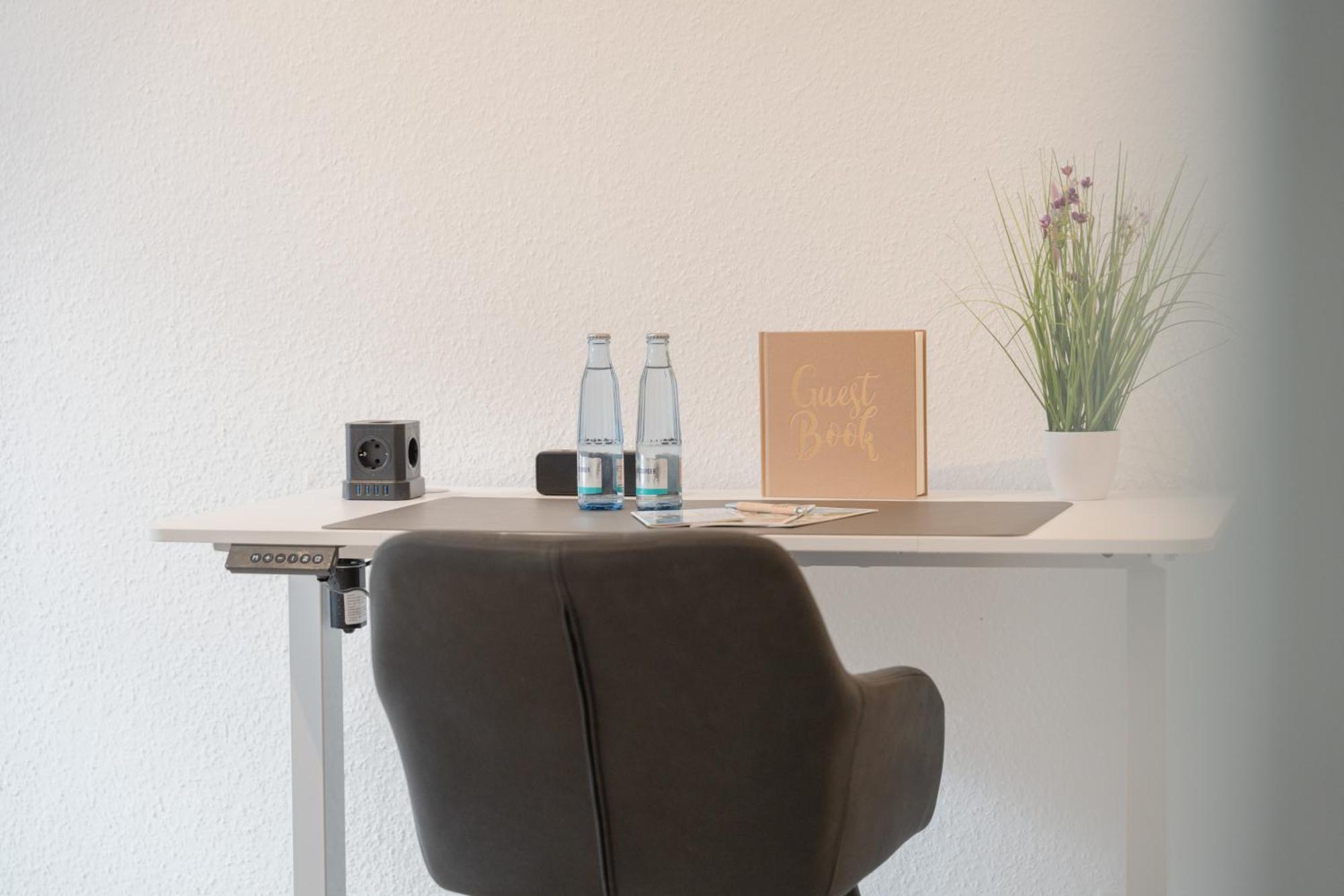 Modernes Apartment In Top Lage Komfortabel Eingerichtet Mit Arbeitsplatz Und Kueche - Geibelsuite Hannover Ngoại thất bức ảnh